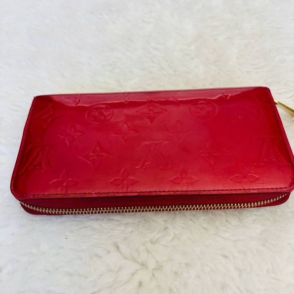 Louis Vuitton Cherry Red Vernis Zip Around Long Wallet - Picture 2 of 16